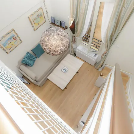 Mezzanine Monte Carlo, Saint Varavilla Apartment